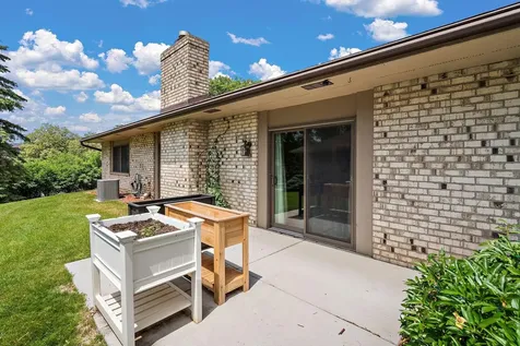7051 Robinwood Trail Woodbury MN 55125