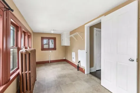 958 26th Avenue NE Minneapolis MN 55418