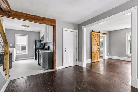 958 26th Avenue NE Minneapolis MN 55418