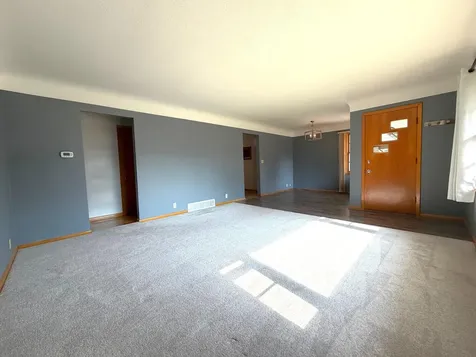 506 1st Avenue SE New Prague MN 56071