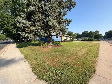 506 1st Avenue SE New Prague MN 56071