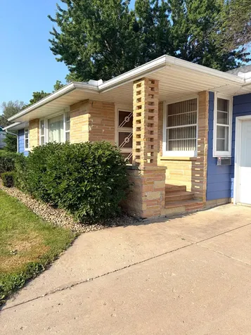 506 1st Avenue SE New Prague MN 56071
