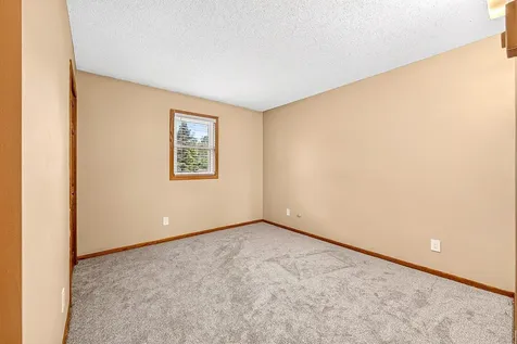 233 Sitka Street Duluth MN 55811