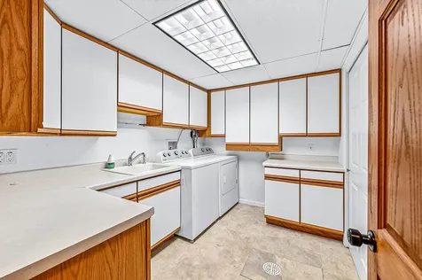 233 Sitka Street Duluth MN 55811