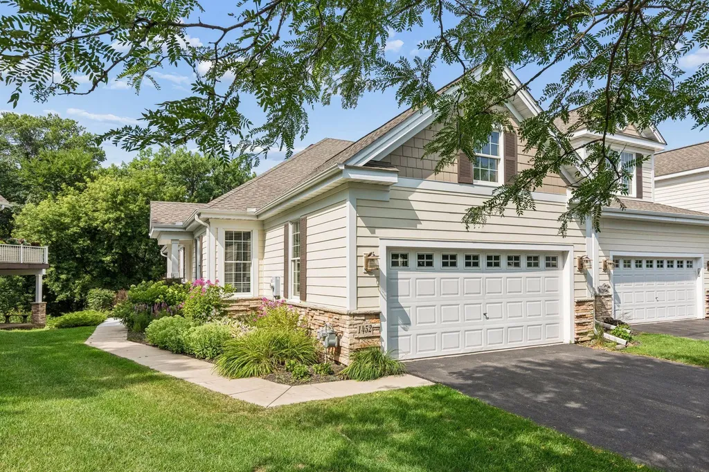 1452 Steeplechase Lane Eagan MN 55122