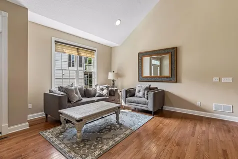 1452 Steeplechase Lane Eagan MN 55122