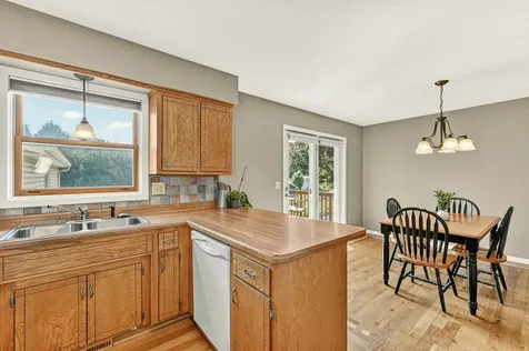 792 41st Avenue NW Rochester MN 55901