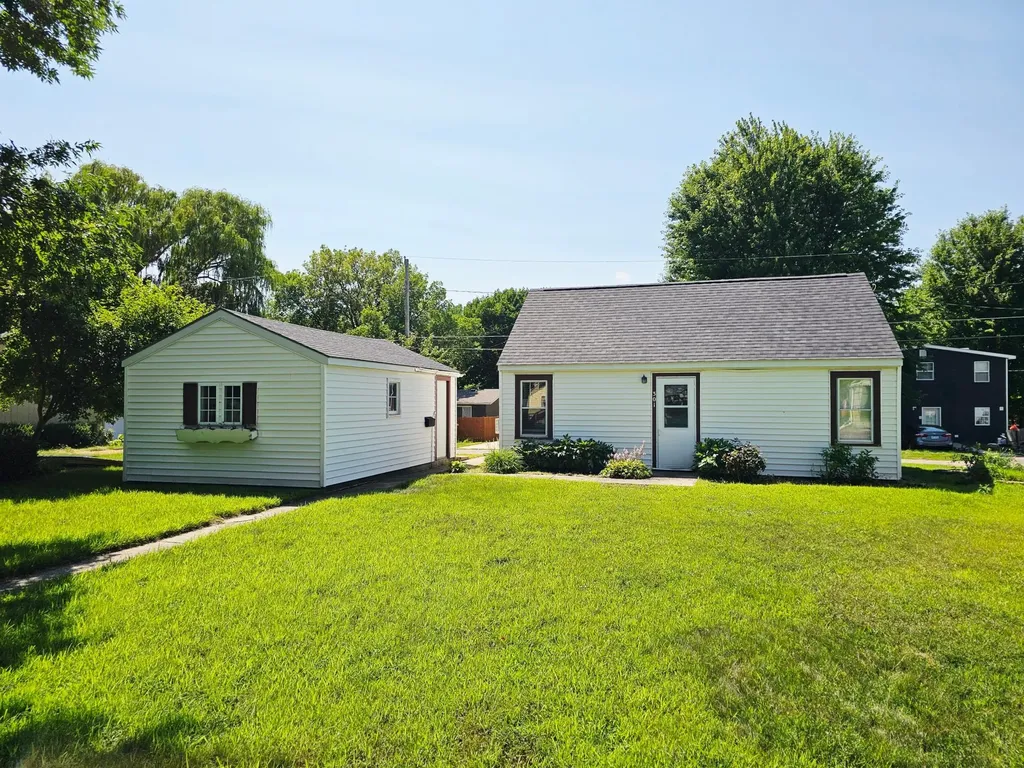 301 S 12th Street Montevideo MN 56265