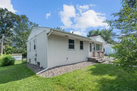 2168 Hawthorne Avenue E Saint Paul MN 55119
