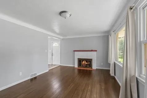 2168 Hawthorne Avenue E Saint Paul MN 55119