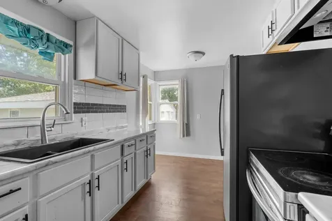 2168 Hawthorne Avenue E Saint Paul MN 55119