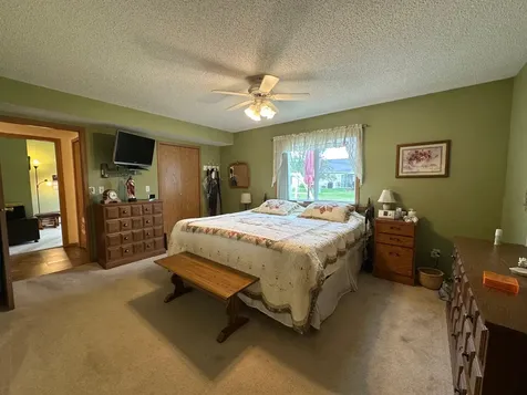 4740 10th Avenue S Fargo ND 58103