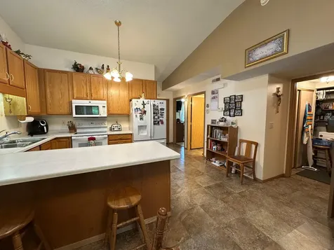 4740 10th Avenue S Fargo ND 58103