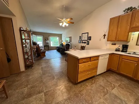 4740 10th Avenue S Fargo ND 58103
