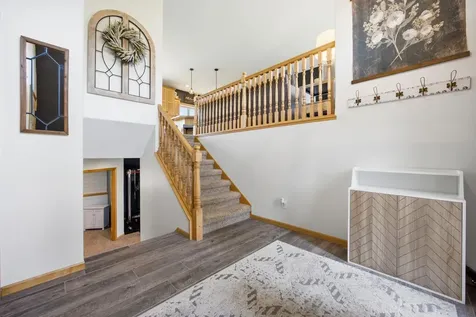 729 36th Avenue W West Fargo ND 58078