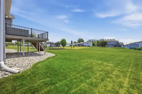 729 36th Avenue W West Fargo ND 58078