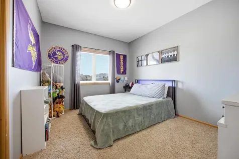 729 36th Avenue W West Fargo ND 58078
