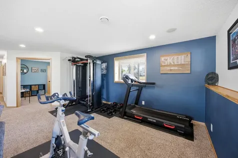 729 36th Avenue W West Fargo ND 58078