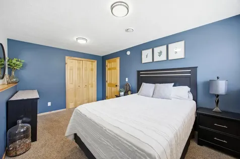 729 36th Avenue W West Fargo ND 58078