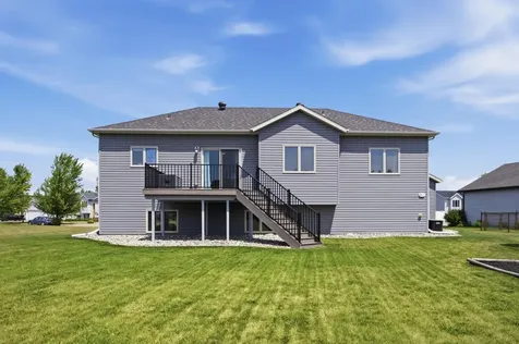 729 36th Avenue W West Fargo ND 58078