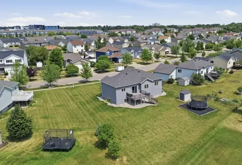 729 36th Avenue W West Fargo ND 58078