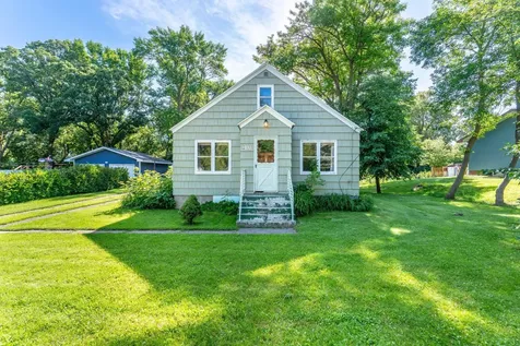 211 5th Street SE Pelican Rapids MN 56572