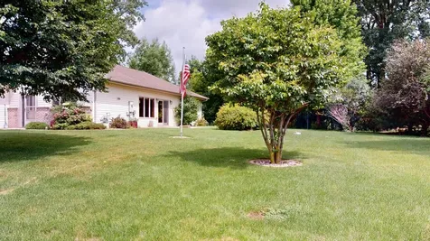1802 Crystal Drive Albert Lea MN 56007