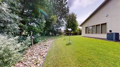 1802 Crystal Drive Albert Lea MN 56007