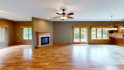 1802 Crystal Drive Albert Lea MN 56007