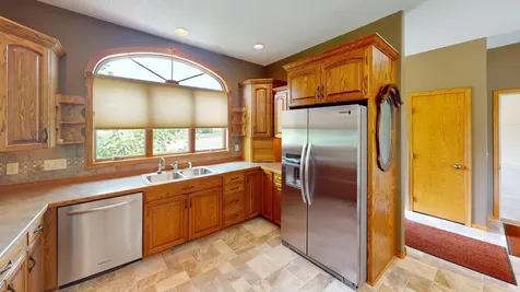 1802 Crystal Drive Albert Lea MN 56007