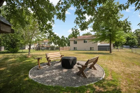 1320 Honeysuckle Lane SE Cambridge MN 55008