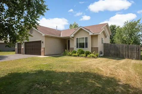 1320 Honeysuckle Lane SE Cambridge MN 55008