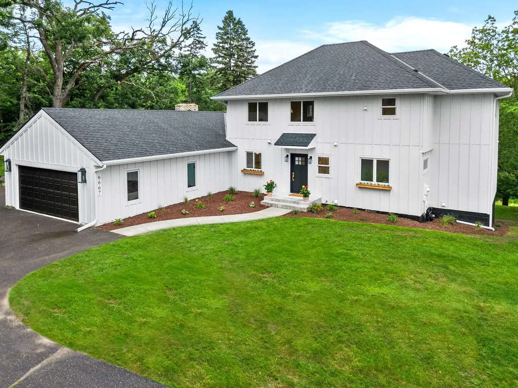 6667 Moorland Drive Eden Prairie MN 55346