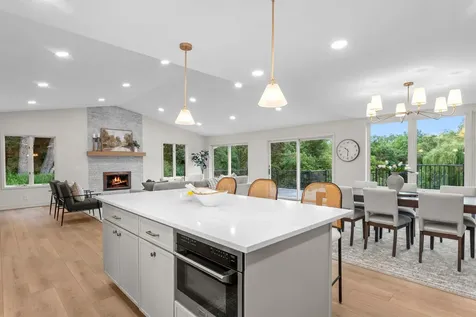 6667 Moorland Drive Eden Prairie MN 55346