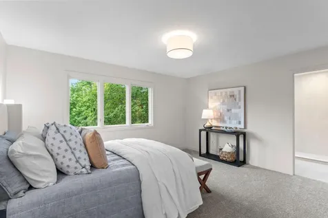 6667 Moorland Drive Eden Prairie MN 55346