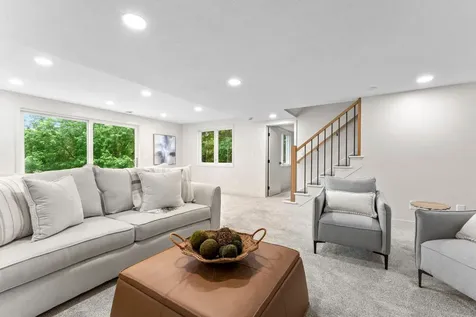 6667 Moorland Drive Eden Prairie MN 55346