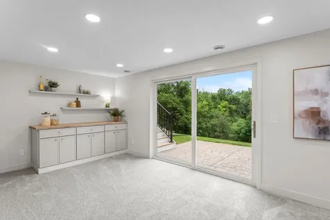 6667 Moorland Drive Eden Prairie MN 55346