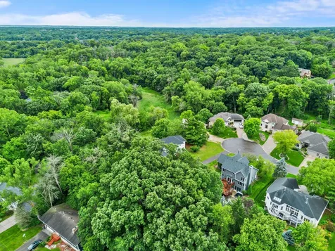6667 Moorland Drive Eden Prairie MN 55346