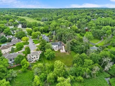 6667 Moorland Drive Eden Prairie MN 55346