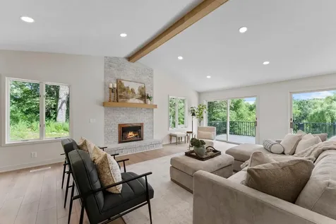 6667 Moorland Drive Eden Prairie MN 55346