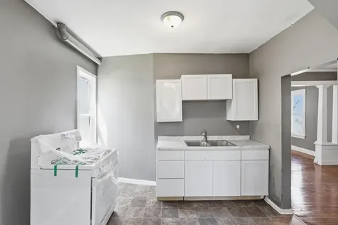 324 Van Buren Avenue Saint Paul MN 55103