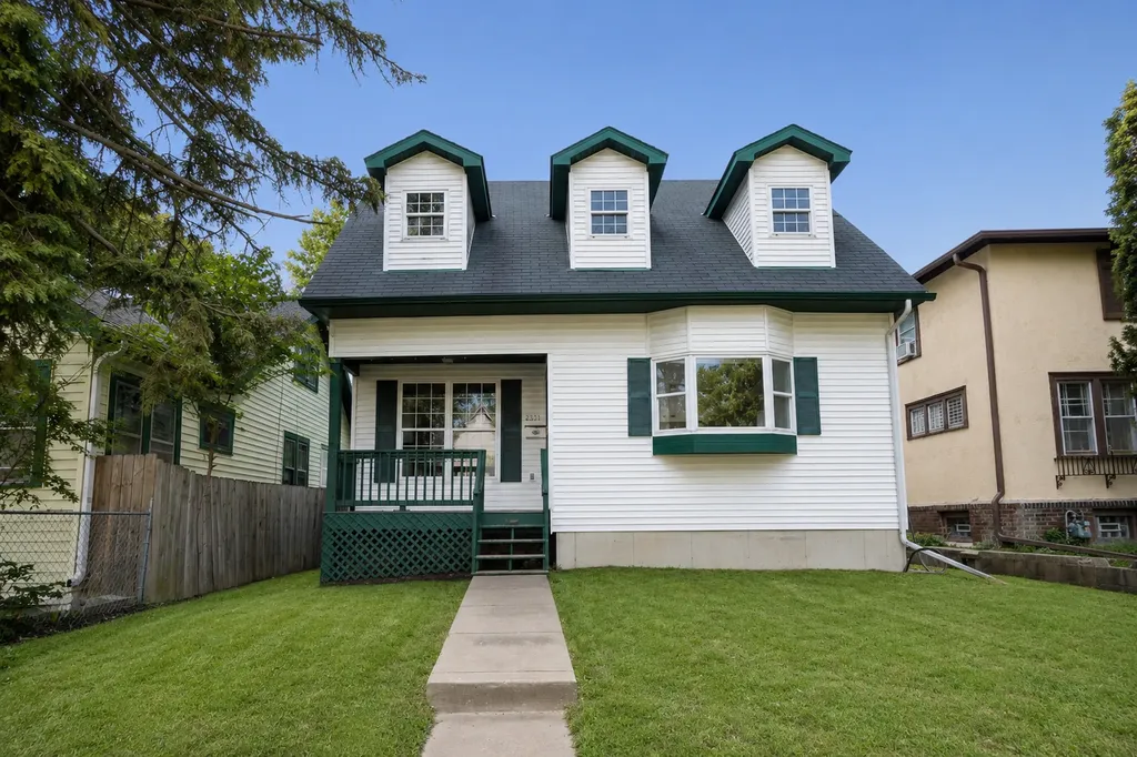 2331 Sheridan Avenue N Minneapolis MN 55411