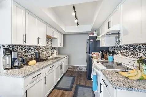 717 6th Avenue S Hopkins MN 55343