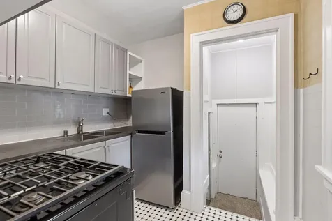 2442 Stewart Avenue Saint Paul MN 55116