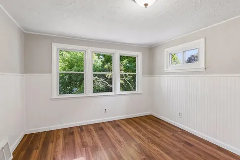 2442 Stewart Avenue Saint Paul MN 55116
