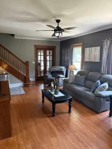 1345 6th Avenue N Windom MN 56101
