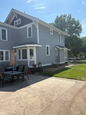 1345 6th Avenue N Windom MN 56101
