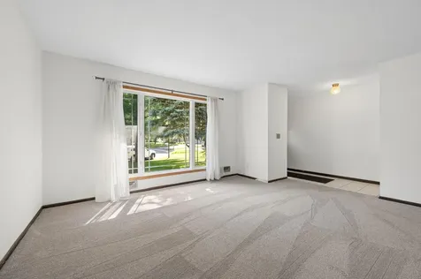 10692 104th Place N Maple Grove MN 55369