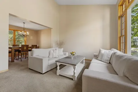 1517 Covington Lane Eagan MN 55122
