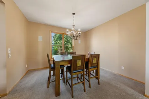 1517 Covington Lane Eagan MN 55122
